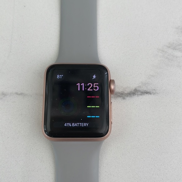 Series 3 Apple Watch 38mm - Picture 6 of 6